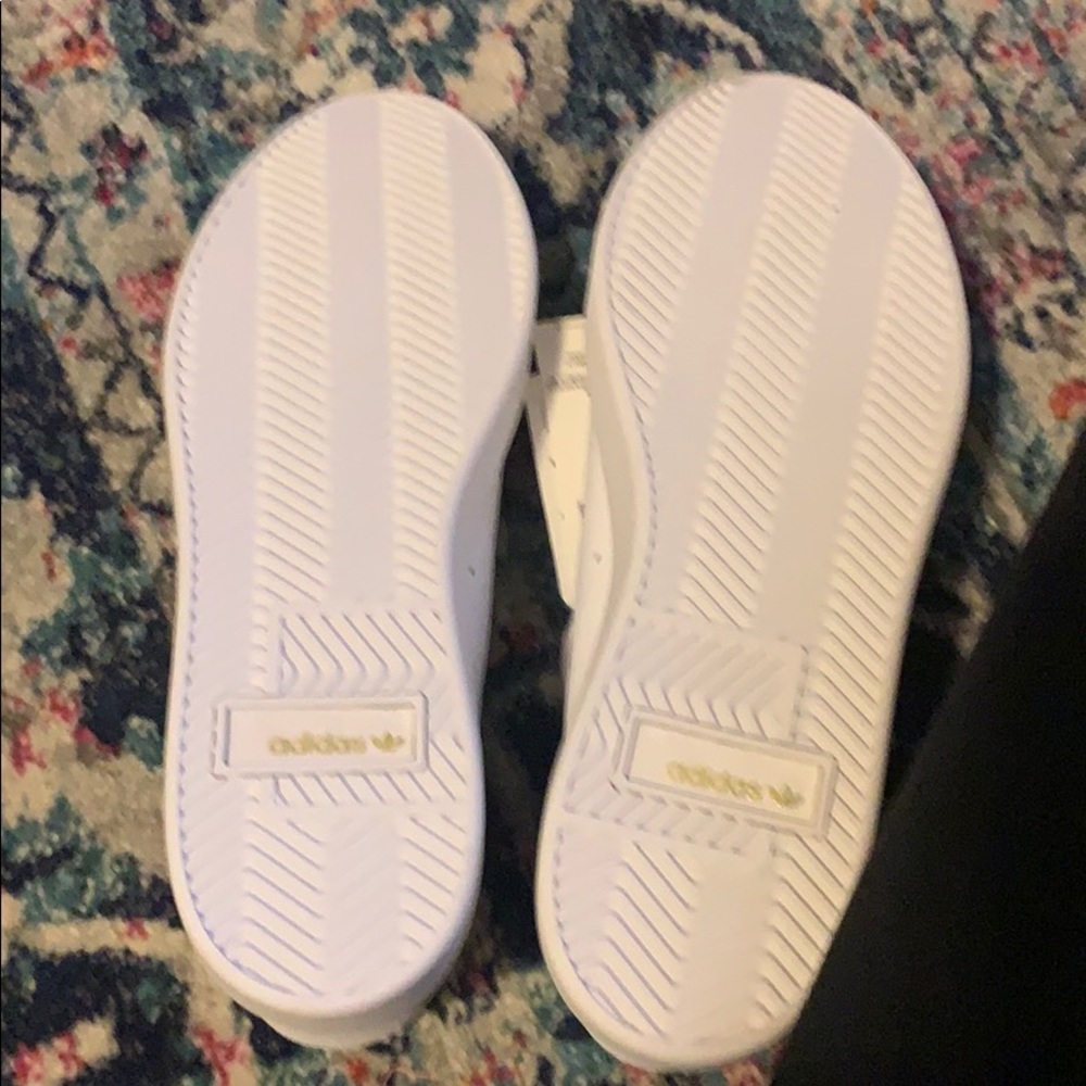 Adidas Womens Sleek Sneaker size 8 NWT - Picture 3 of 6